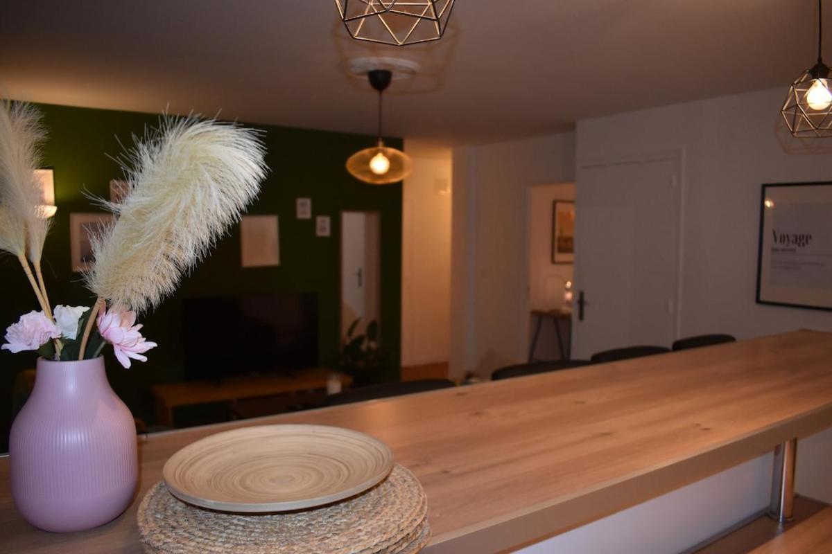 Appartement Lumineux 3 Chambres - Villeurbanne Gratte Ciel Esterno foto