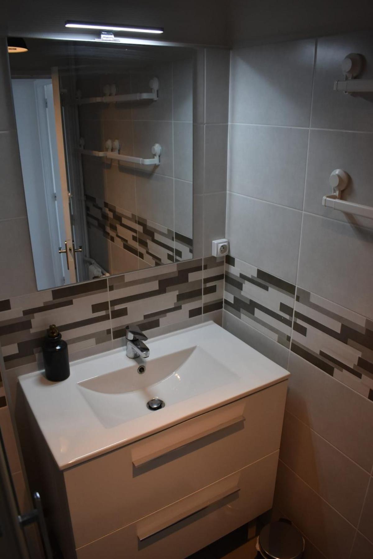 Appartement Lumineux 3 Chambres - Villeurbanne Gratte Ciel Esterno foto