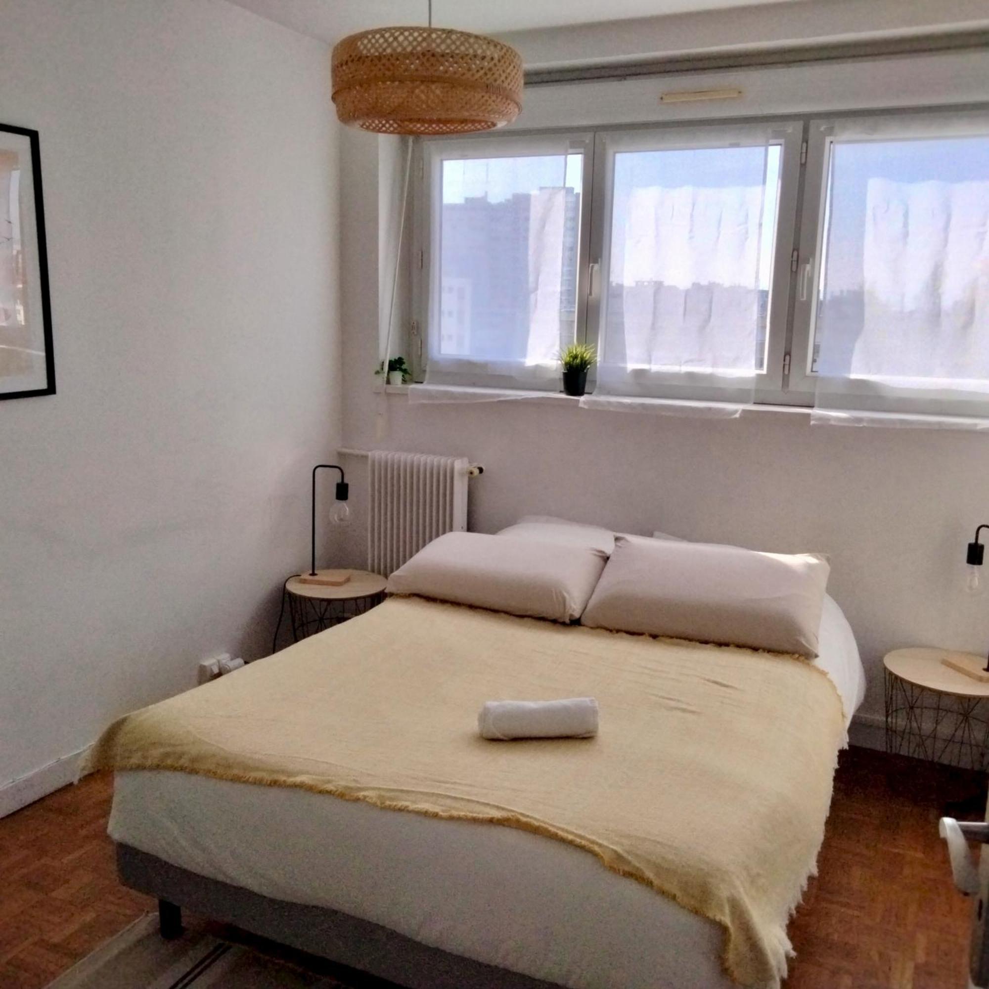 Appartement Lumineux 3 Chambres - Villeurbanne Gratte Ciel Esterno foto